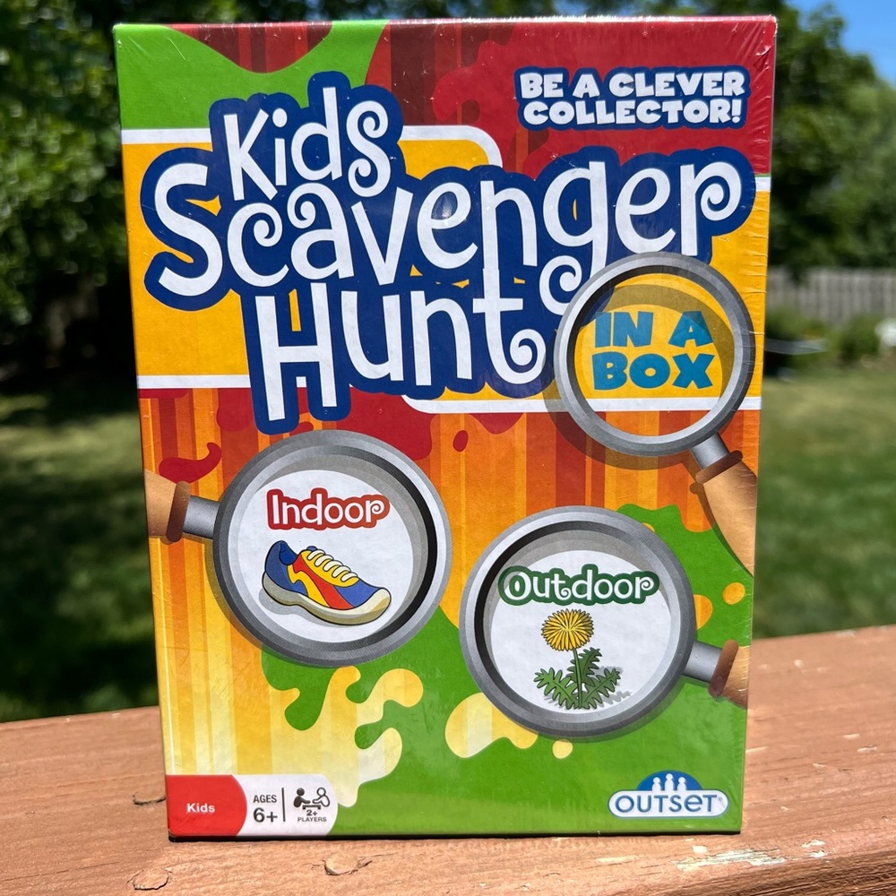 NEW Kids Scavenger Hunt. Indoors and outside hunts. Sealed box,never used!